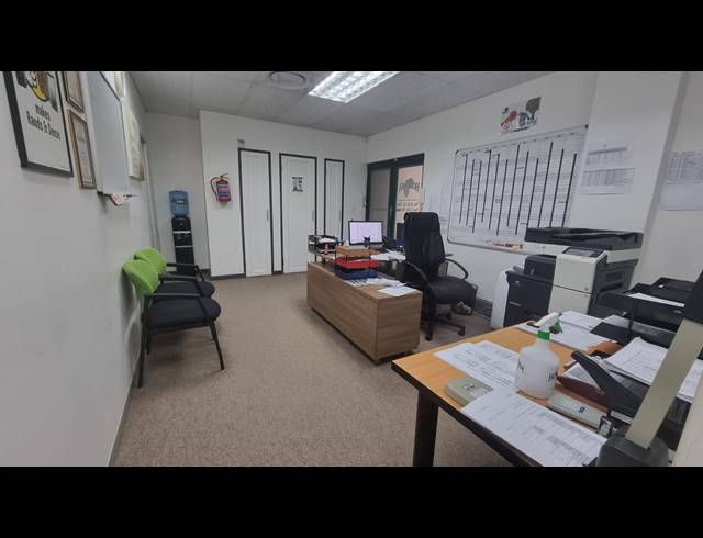 107M² OFFICE FOR SALE IN NELSPRUIT CENTRAL